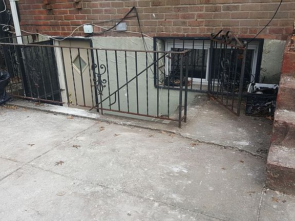 4th image of 11023 174th St