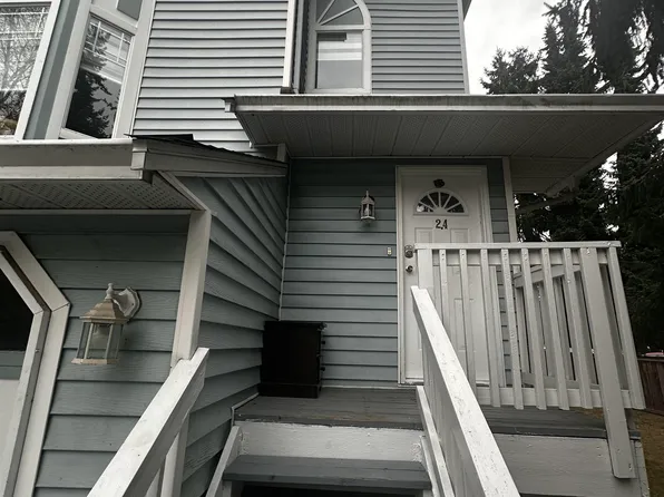 15550 89th Ave #24, Surrey, BC V3R 1N1