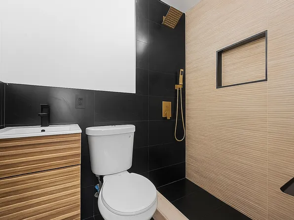 179-11 120th Avenue image 12 of 35