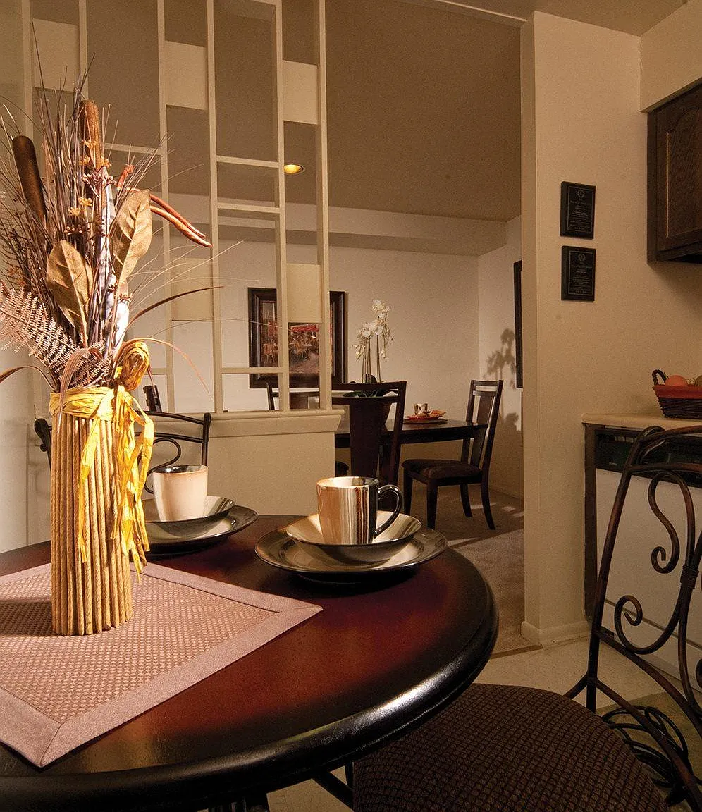 Queen's Purchase Apartments — Photo 3