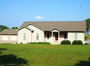 2340 Elkhorn Tavern Rd, Eddyville, KY 42038