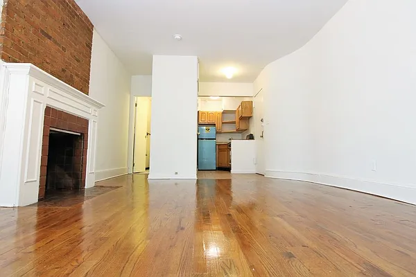 Rented by JK Dansar Corp | media 7