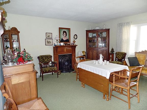 5th image of 8166 Brownsville Rd