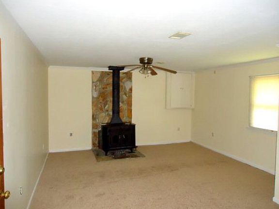 4th image of 2746 Gwinett Dr