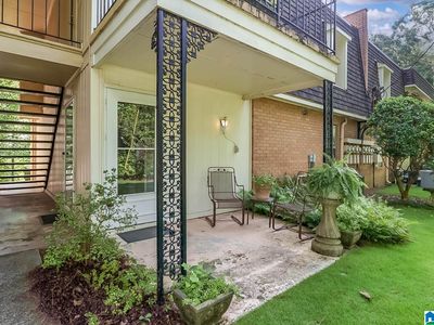 157 Old Montgomery Hwy APT C, Vestavia Hills, AL, 35216
