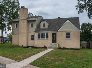 450 S Forklanding Rd, Maple Shade, NJ 08052