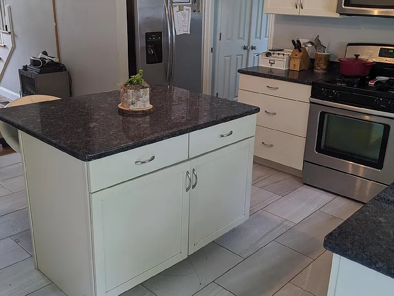 28 Parker St #B — Photo 10