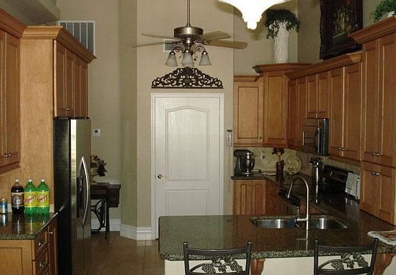 5th image of 2518 E Emerald Ave