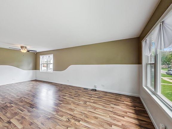 4th image of 524 24th Ave