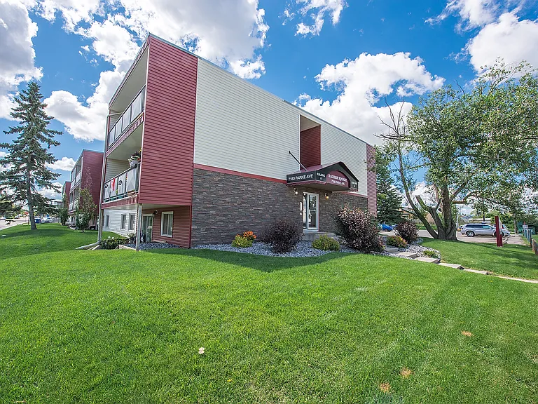 7180 A Parke Ave — Photo 32