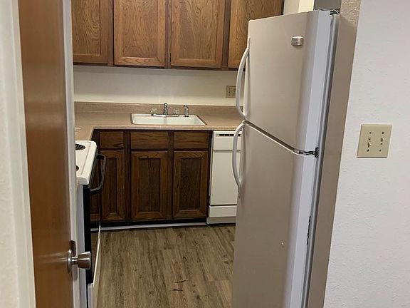 4th image of 425 S 1000 E APT 104C
