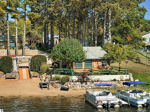 4th image of 8071 Mystic Lake Dr