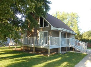 228 N Vincennes St, Adams, WI 53910