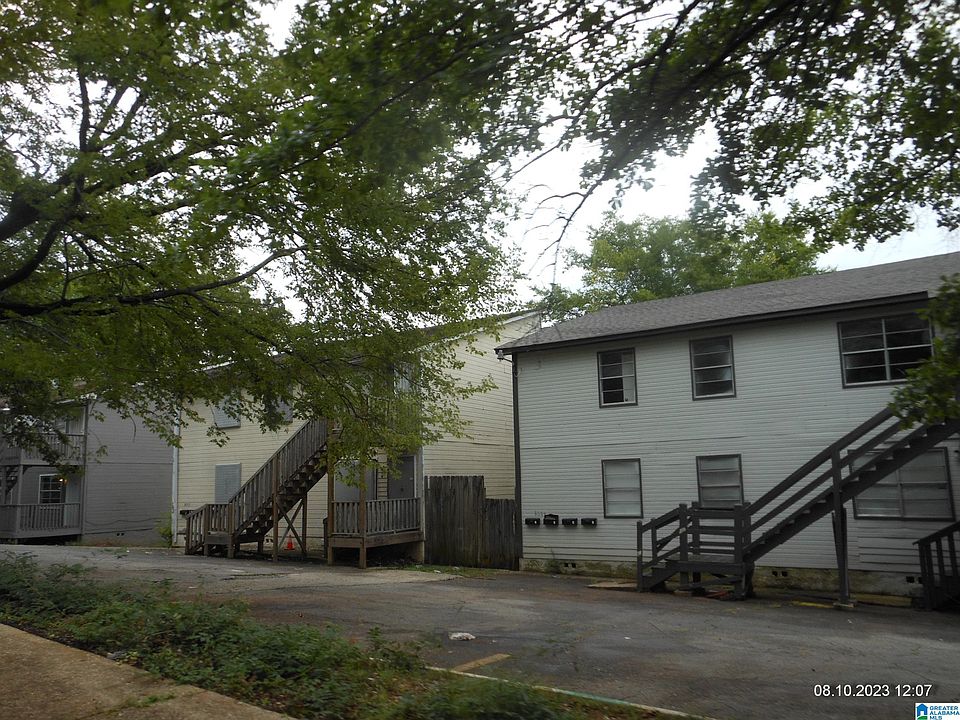 2nd image of 8013 1st Ave S
