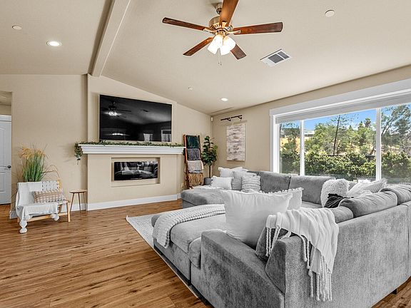 4th image of 1265 Yacht Ct