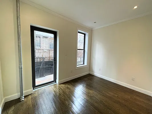 Rented by Avenues Real Estate | media 4