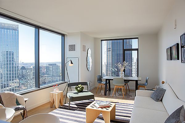 1st image of 196 Willoughby St APT 28E
