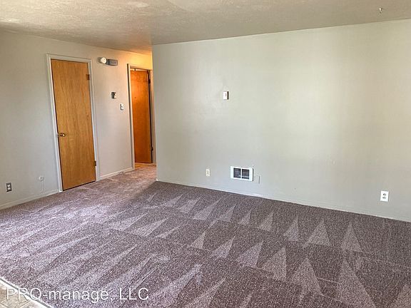 2nd image of 795 Garfield St APT 13