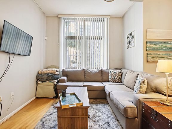 5th image of 811 4th St NW Unit 109