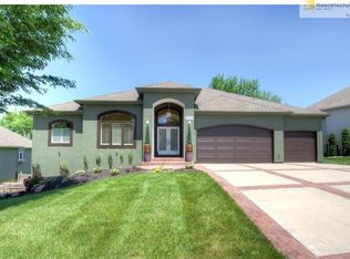 5232 NE 70th St, Kansas City, MO 64119
