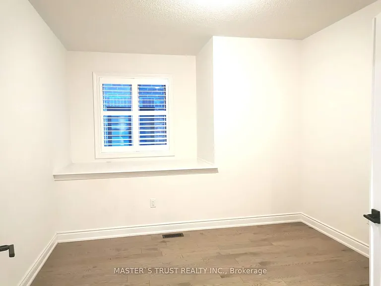 33 Terrain Ct — Photo 8