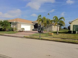 562 Gossamer Wing Way, Sebastian, FL 32958