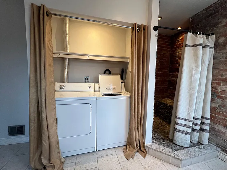 Second floor: Bathroom (washer & dryer)
