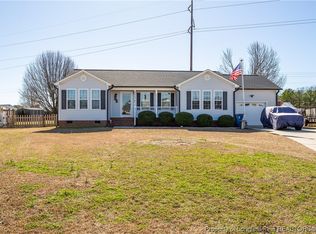 215 Bishop Ln, Dunn, NC 28334