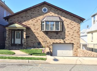 125 Shaw St, Garfield, NJ 07026