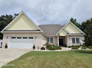 147 Crossroads Blvd, Oak Ridge, TN 37830