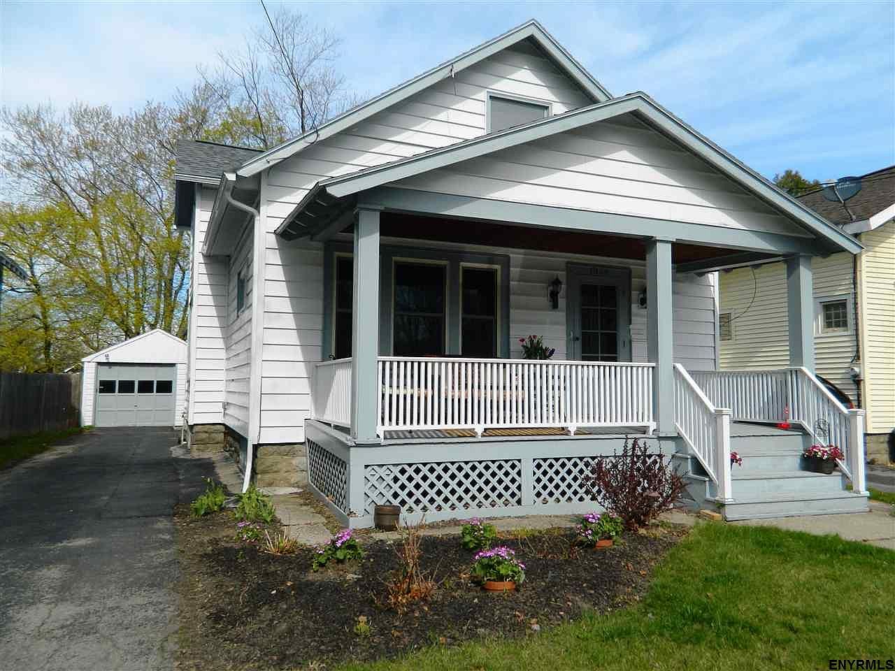 1069 Dean St, Schenectady, NY 12309 | Zillow