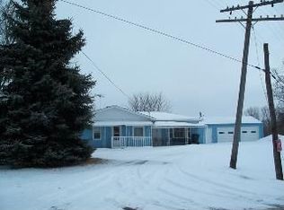 14N081 Reinking Rd, Pingree Grove, IL 60140