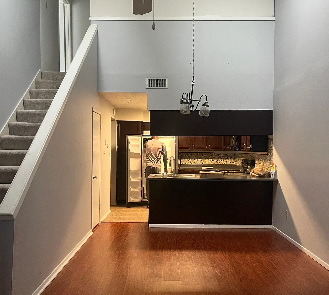 3 bed, 1297 sqft, $1,650 — Photo 1