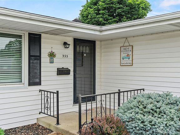 3rd image of 355 Blackburn Ave