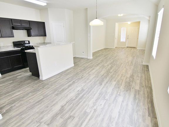 5th image of 19010 Brescia Ln
