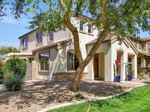 5th image of 3852 E Yeager Dr