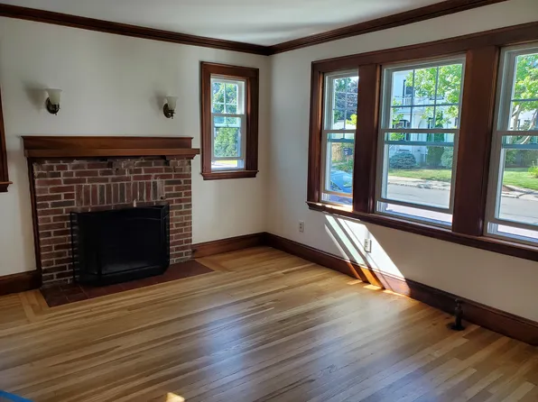 8 Fairview Ave, Cambridge, MA 02138