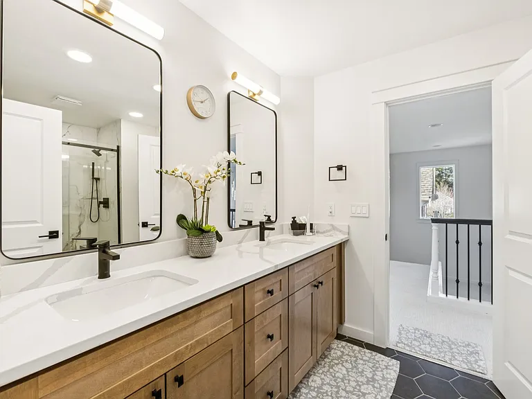 21011 SE 6th Pl — Photo 32