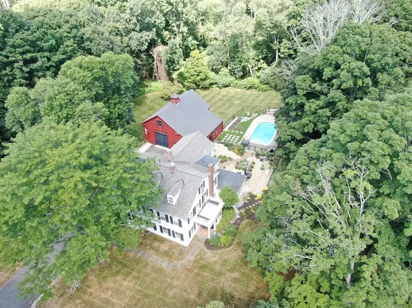 59 Belknap Rd, Framingham, MA 01701
