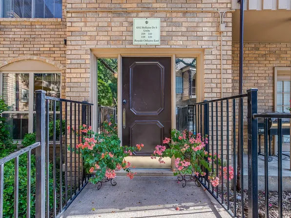 4312 Bellaire Dr S APT 219, Fort Worth, TX 76109