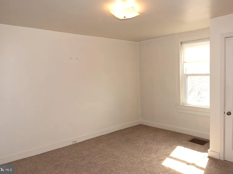 1489 S Old Bethlehem Pike — Photo 10