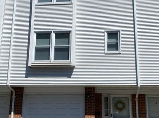 8 Colonial St APT 5, West Hartford, CT 06110