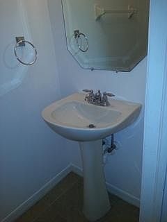 5th image of 2062 SE Glen Ridge Dr