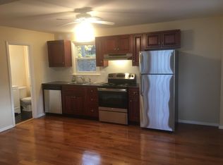 1047 Mammoth Rd, Manchester, NH 03104