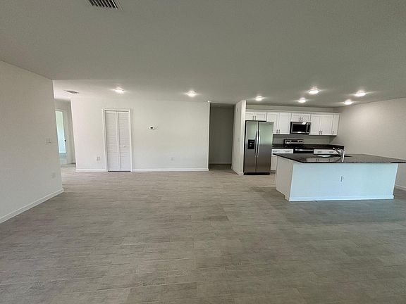 4th image of 3542 Eldron Ave