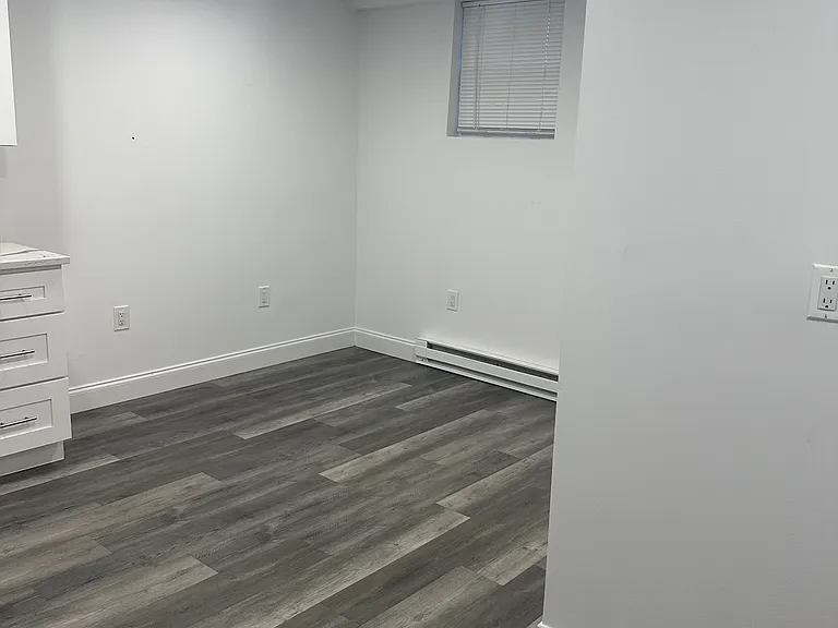 52 Lincoln Ave #1B — Photo 13