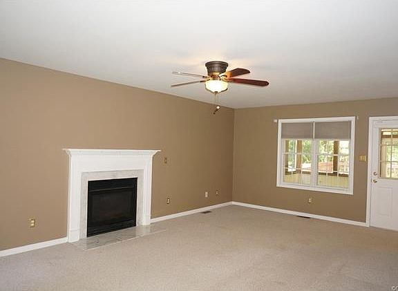 5th image of 17605 Thornwood Ln