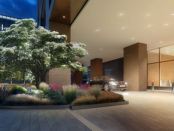 5th image of 8 Spruce St APT 9V