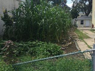 1050 E 95th St, Brooklyn, NY 11236