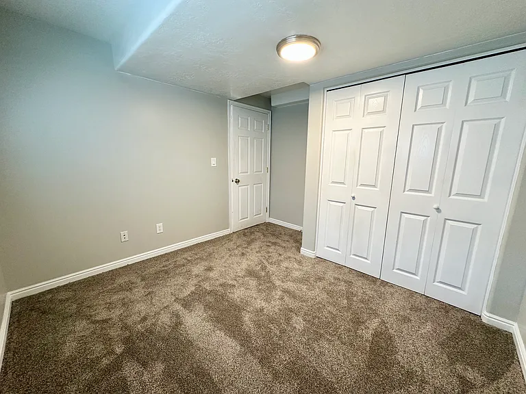 1809 E 4500 S — Photo 27
